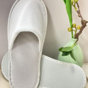 Custom Closed Toe White Poly Terry Disposable Slippers for Hotel Spa Wedding Hospital Travelling Airline Events
