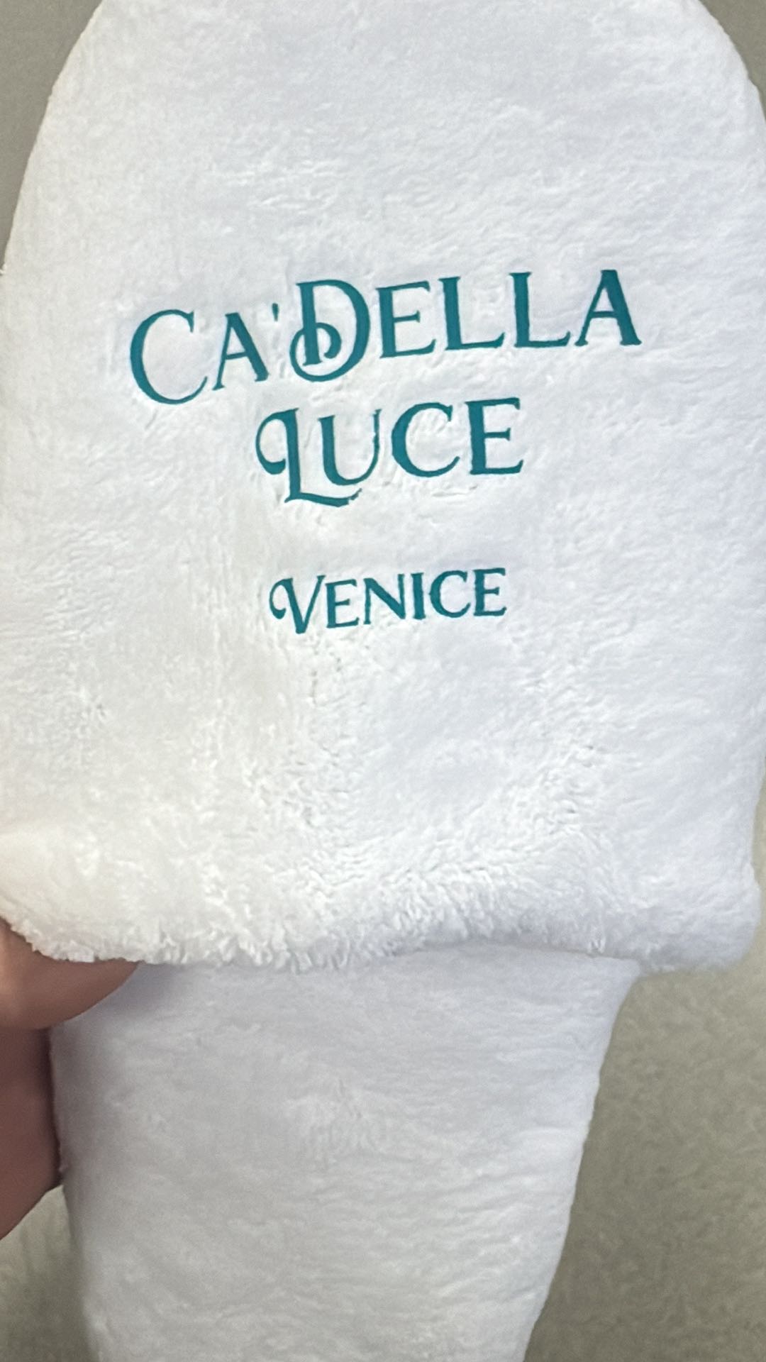 Custom Closed Toe White Poly Terry Disposable Slippers for Hotel Spa Wedding Hospital Travelling Airline Events - Image 7